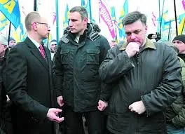 У четвер опозиція "підніматиме" людей на Західній Україні