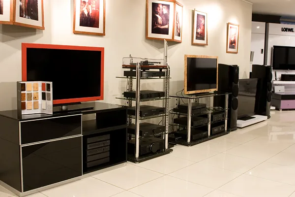 Выгодно приобрести продукцию компании Chario в России можно с помощью сайта superstereo.ru