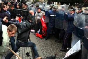 Біля виборчої дільниці сталася стрілянина - вибори в Албанії