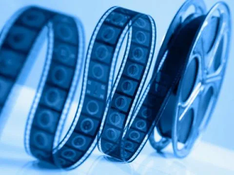 Даже известные семьи часто любят вечерами смотреть интересные hd фильмы онлайн с помощью сайта hdkinomir.com