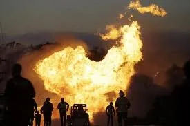 Группа боевиков на Синайском полуострове взорвала газопровод
