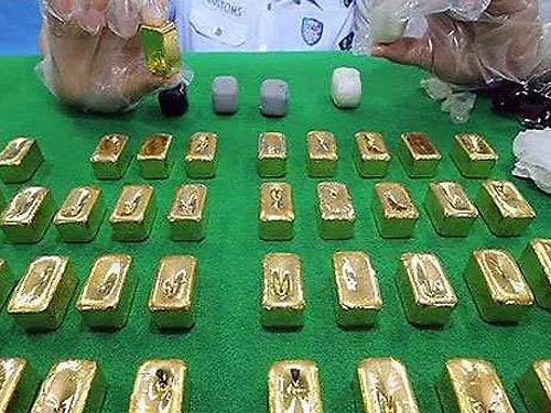 Контрабандисти Кореї фарширують ануси туристів кілограмами золота