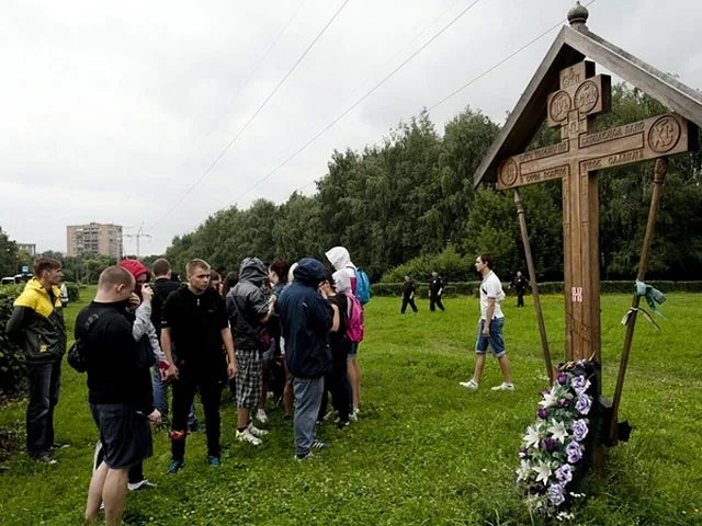 Борьбу с приезжими подхватили националисты: в обеих столицах прошли "русские зачистки"