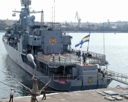 Моряків Янукович направив боротися з піратами, а 300 миротворців – у Конго