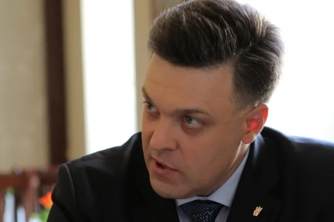 ВРУ 7 листопада може зробити замість «дня кривавої жовтневої революції» національним досягненням – Тягнибок