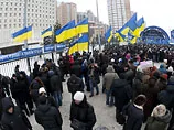 Кількість учасників акції біля ЦВК вже перевищує 5 тис осіб