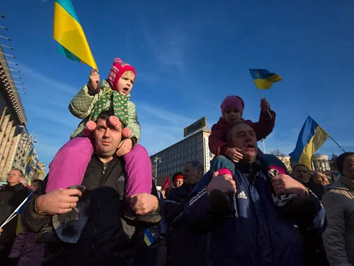 Тітушки повстали проти ПР. Євромайдан розширюється