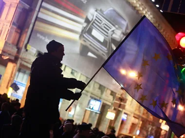 Активно помогать Украине взялись националисты Балтии и Беларуси