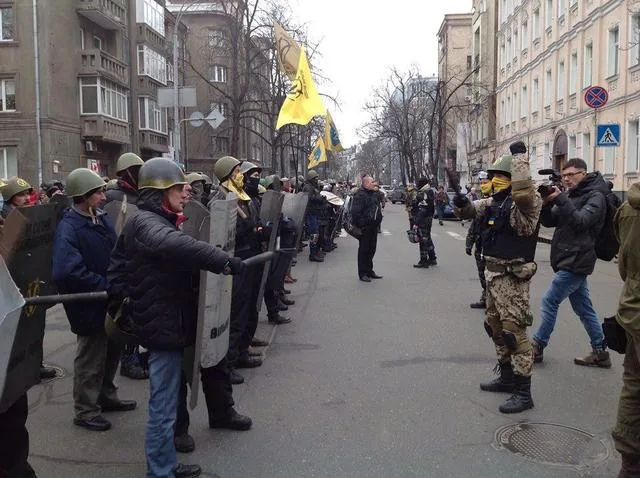ГПУ пикетирует Самооборона Майдана, требуя закрыть дела против активистов. ФОТО