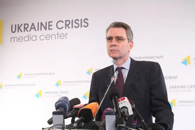 Посол США в Украине - санкции против РФ помогли провести выборы в Украине