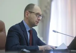1 млн чиновників, у тому числі люди Януковича, силовики і сепаратисти підпадає під люстрацію. ВІДЕО