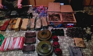 Без солидного запаса оружия, взрывчатки и боеприпасов оставили банду "беса"-Безлера