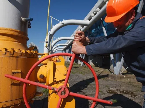 На німецький та австрійський газ переходить Словаччина, оскільки "Газпром" демонстративно знижує обсяги поставок