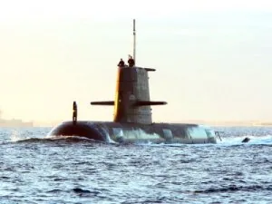 В радиусе 50 км от Стокгольма шведы ищут субмарину