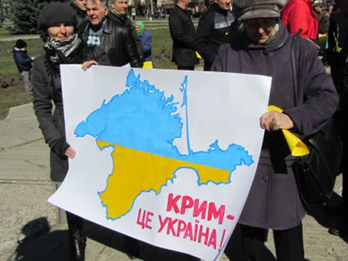 У випадку проведення успішних реформ Крим безкровно відмовиться від Росії - сподіваються 21% українців