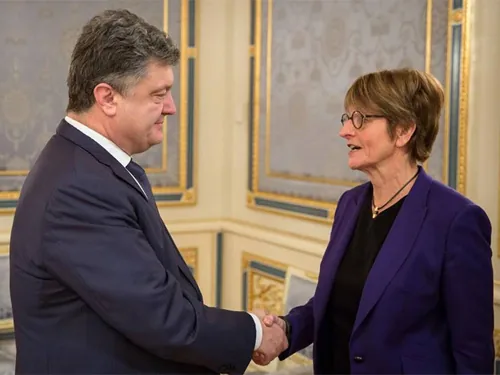 Приложить все усилия для освобождения Савченко Порошенко призвал главу ПАСЕ
