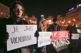 По меньшей мере в 13 странах мира проходят марши солидарности с Украиной. ВИДЕО