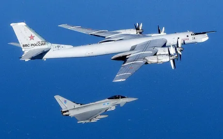 Поблизу Британії винищувачі перехопили два російські бомбардувальники