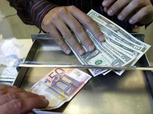 Офіційний курс валют і банківських металів на 10 березня