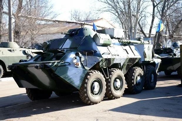 Бронемашини, які всюди проїдуть і навіть пропливуть, українська армія отримала
