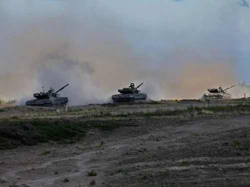 С вечера боевики 32 раза пускали в ход оружие. ВИДЕО