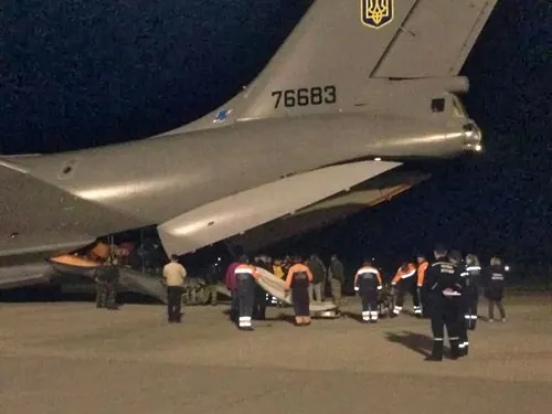 Эвакуированные из Непала украинцы прилетели домой