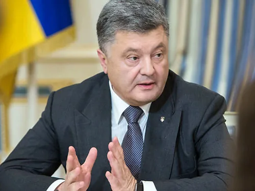 Часть поступлений Порошенко предложил направлять от таможни на строительство дорог