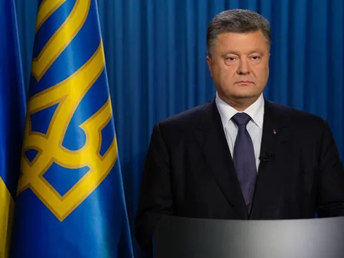 Порошенко: Окремі фракції раптово атакували мій мирний план. ВІДЕО
