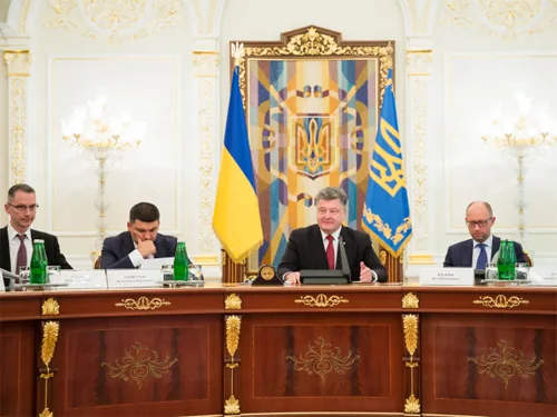 Щоб Нацрада реформ відшукала "не найпростіший, а найправильніший економічний рецепт"- хоче Порошенко. ВІДЕО