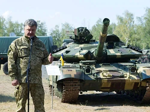 Порошенко затвердив нову редакцію воєнної доктрини країни. ТЕКСТ -2