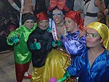 "Drag Queen 2010": королевой красоты среди трансвеститов стала Белоснежка