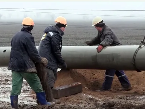 Замість пошкодженої ЛЕП встановили нову. ВІДЕО
