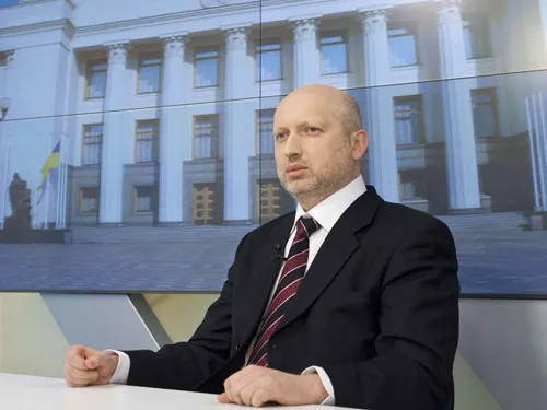 Турчинов: оружие - опять главный аргумент в международных отношениях
