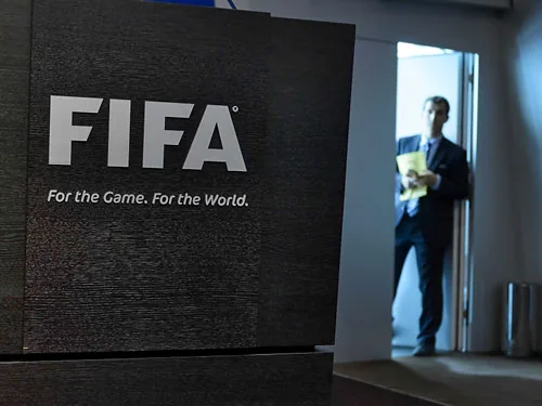 "Реалу" та "Атлетико" FIFA заборонила реєструвати нових гравців
