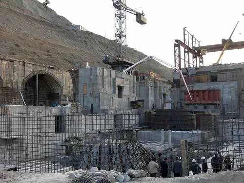 Про будівництво двох ГЕС Киргизстан зупинив угоду з Росією