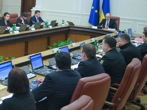 Провів закрите засідання Кабмін