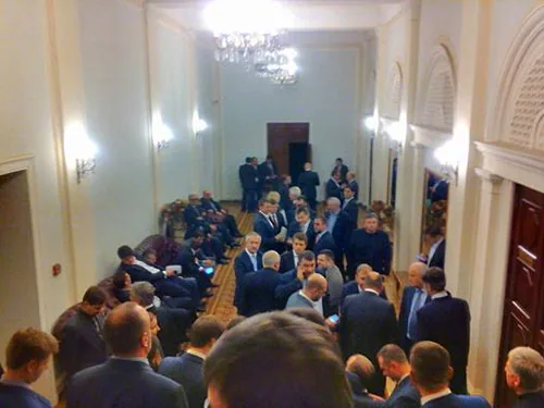 Нові вимоги щодо повернення в коаліцію "Батьківщина" висунула, БПП екстрено радиться
