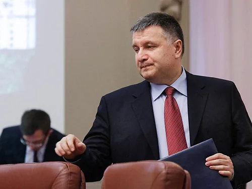 У БПП заявили про узгодження нового складу Кабміну. НФ обурений