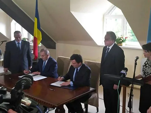 Підписали угоду Україна та Румунія про скасування оплати за оформлення довгострокових віз