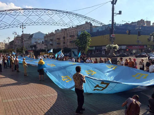 На Майдані пройшла акція на підтримку ув’язнених кримських татар. ВІДЕО