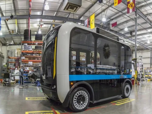 На 3D-принтері американці надрукували електрокар-мікроавтобус. ФОТО
