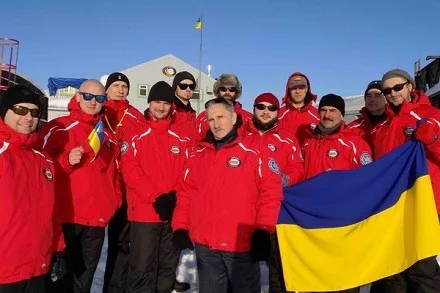 Україну з Днем Незалежності привітали полярники. ВІДЕО