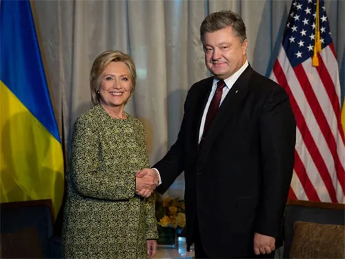 Порошенко обговорив з Клінтон реформи і підтримку