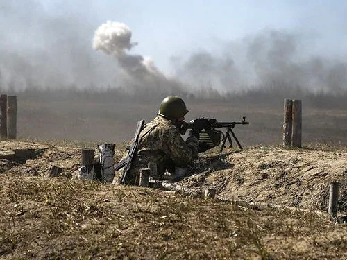 В Широкиному йдуть бойові дії. ВІДЕО