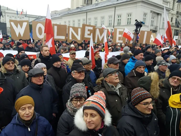 президент зустрінеться з лідерами опозиції та ПіС - протести у Польщі