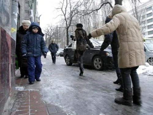 Попереджають про ожеледицю синоптики