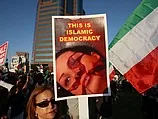The Times. Иранские власти пытаются лишить Неду Солтан ореола мученицы
