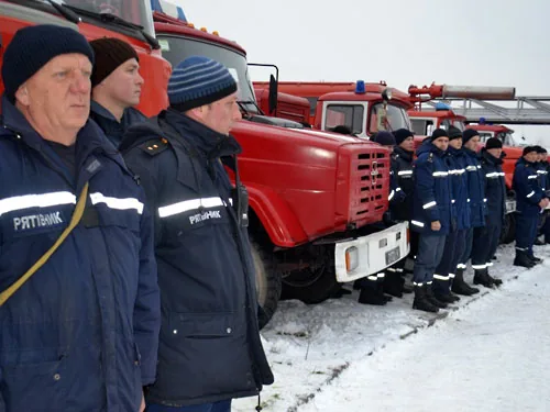 Рятувальники переходять на посилений режим у новорічні свята