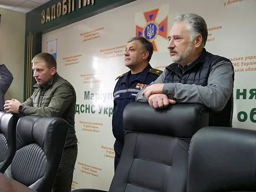 Підлеглих Жебрівський зобов'язав спілкуватися українською і вивчати англійську