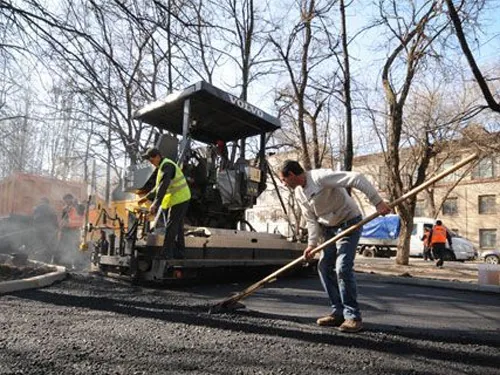 Нове джерело фінансування будівництва доріг знайшли у Кабміні